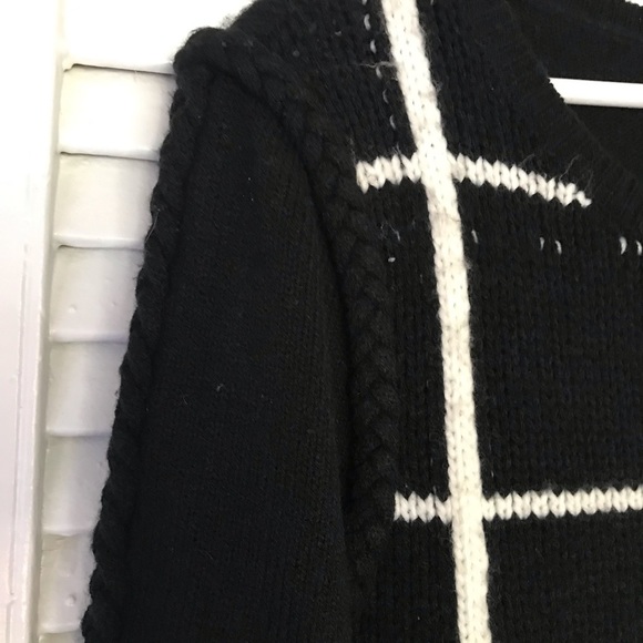 Trouve Black Windowpane Check Sweater Size M - Picture 3 of 4